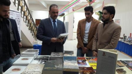Dean of the Faculty of Engineering opens a book exhibition
