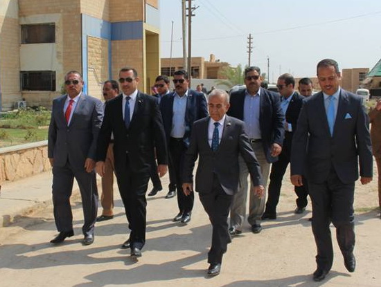 رئيس جامعة الانبار يزور كلية التربية في حديثة