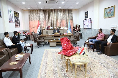 President of UOA meets with "Hawajes" Students Team